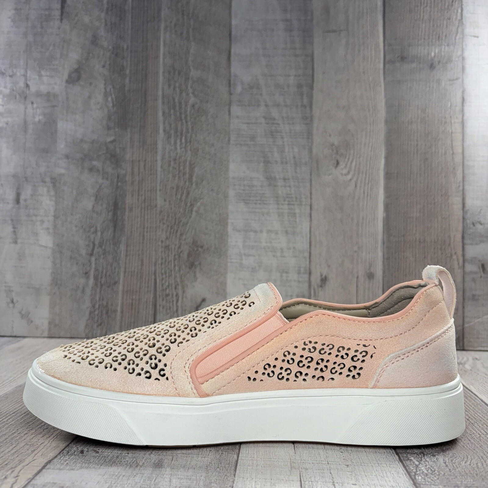 Vionic Kimmie Perf Women’s 6.5 Slip On Suede Casual Sneakers Loafer Roze Pink