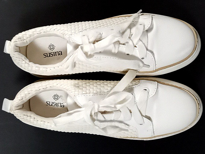 Susina Monica Women’s 7M Mesh/Woven Fashion Sneakers White/Cream