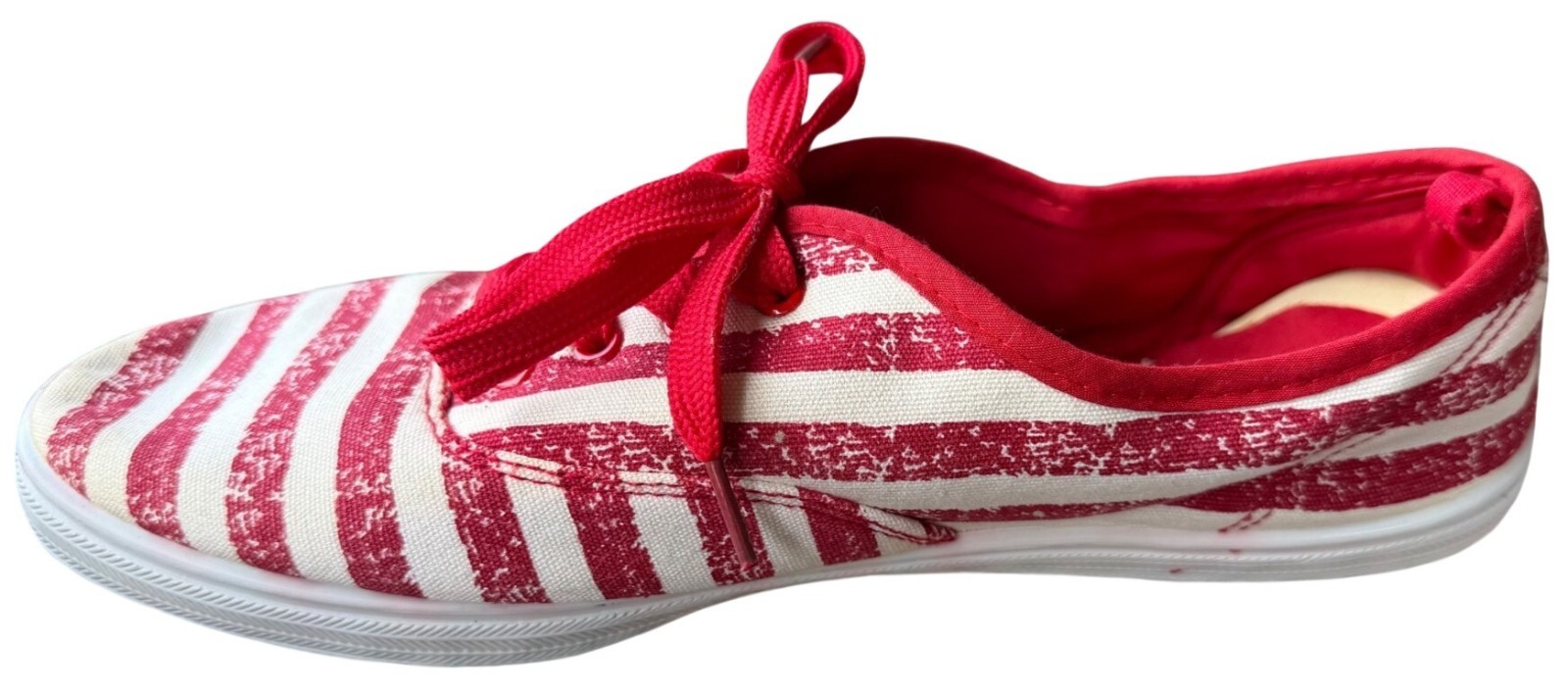 Rue 21 Brand Red & White Stripes Low-Top Canvas Sneakers Women’s Size XL/10-READ