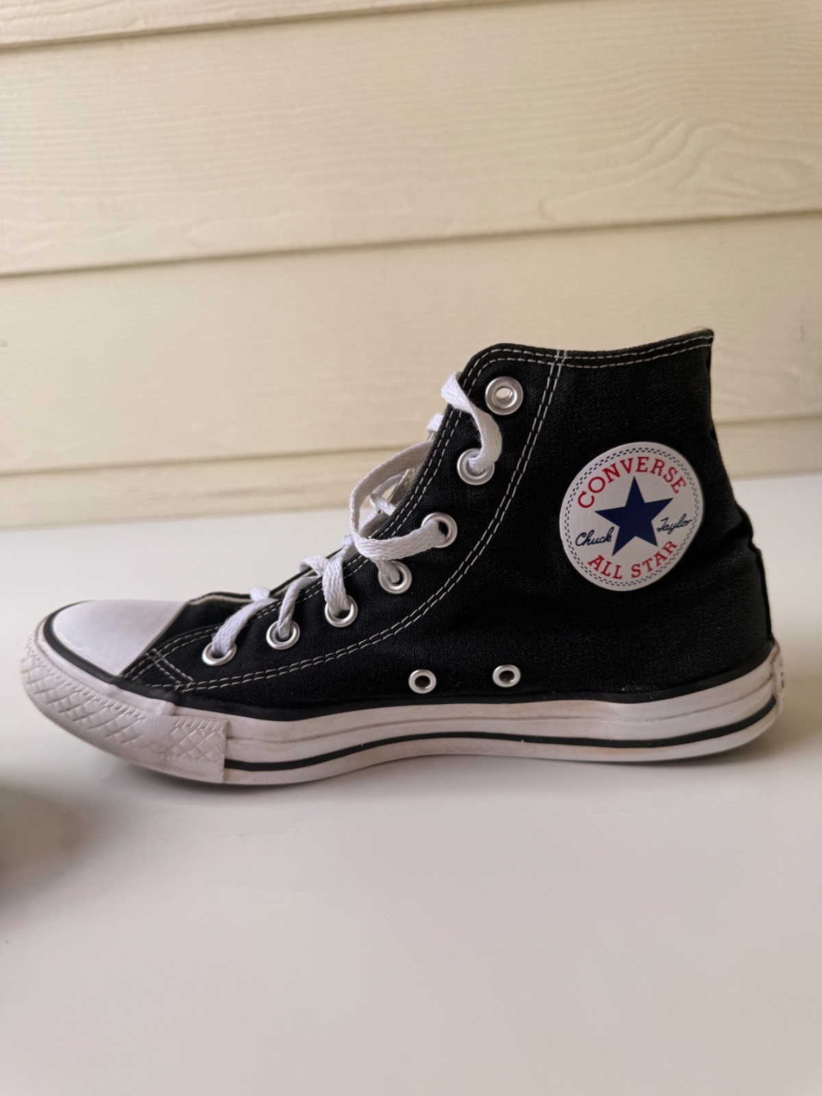 Converse Chuck Taylor All Star High Top Black Canvas Shoes Women’s Size 8 EUC