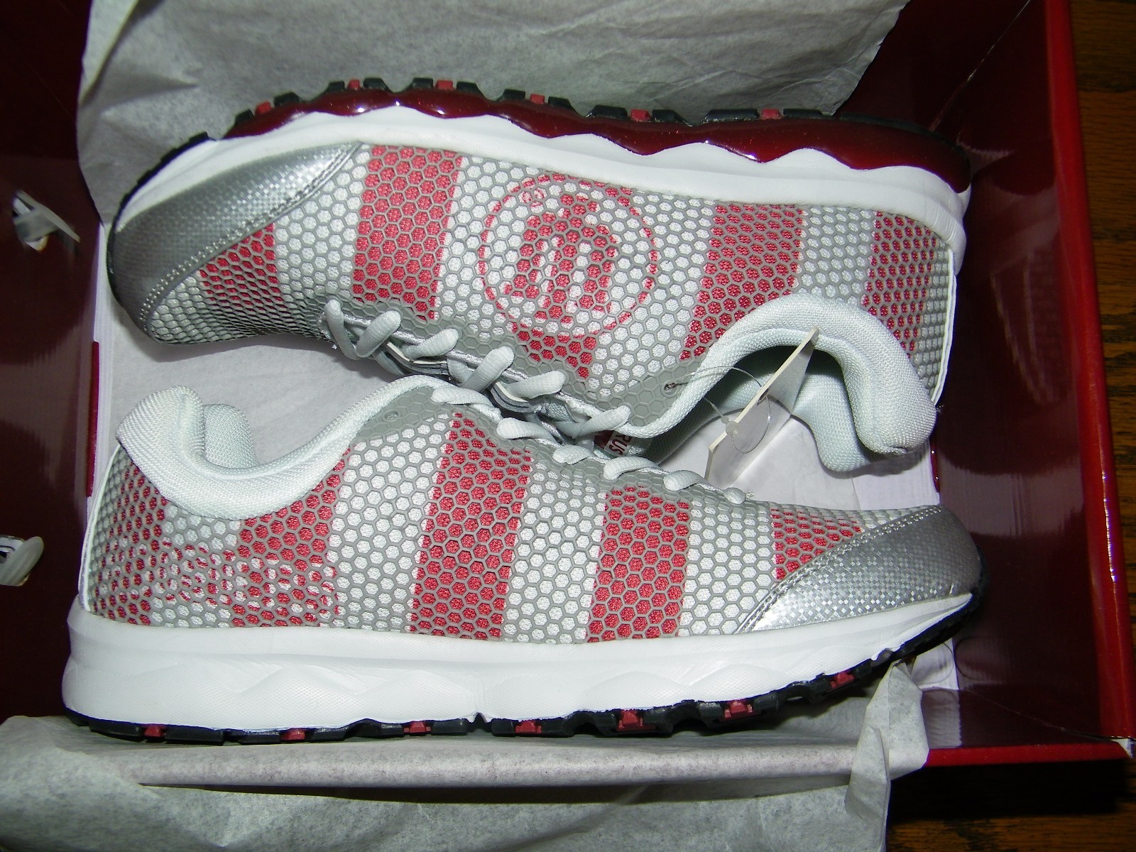 Indiana University Hoosiers IU Candy Stripe Tennis Shoes Running women’s Size 6