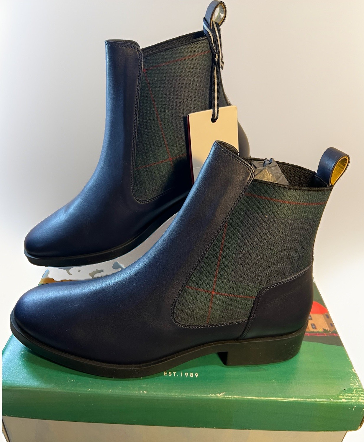 NEW🔥 Joules Chelmsford Women’s Chelsea Boot NAVY BLUE PLAID Sz 8 HENDRY