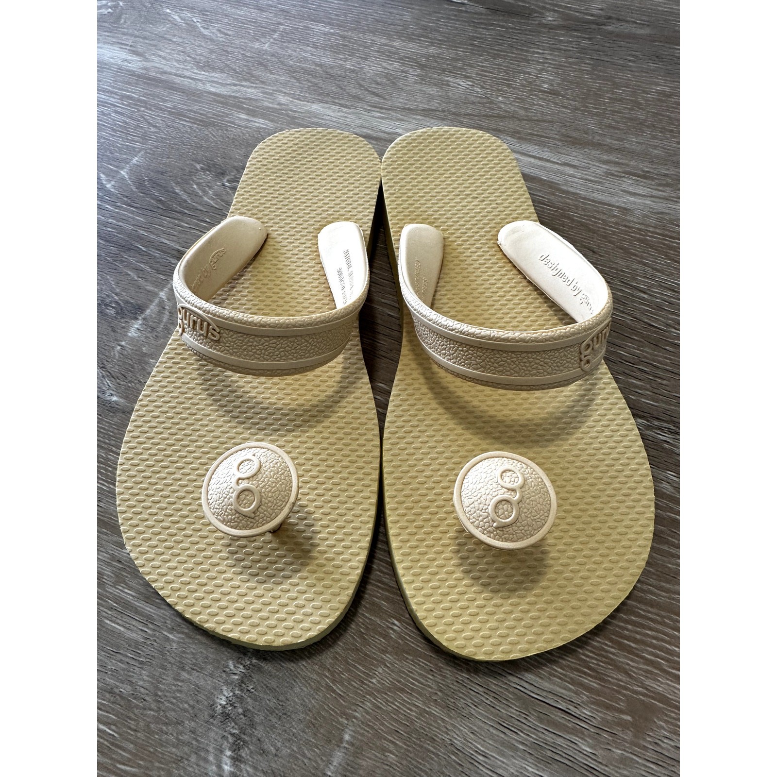 Gurus Natural Rubber Flip Flop Sandals Beige Cream Women’s Size 5 / Small