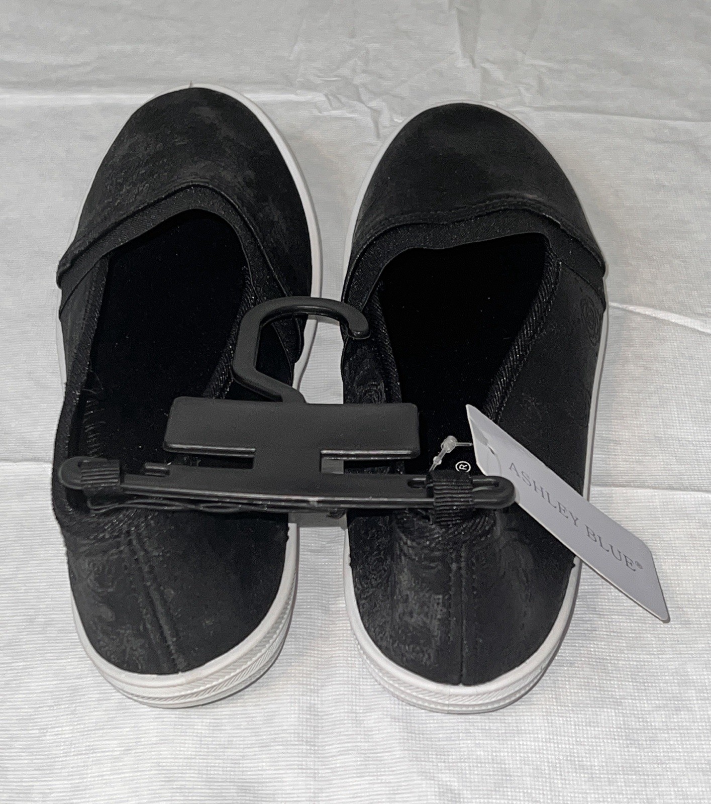 Ashley Blue Women’s Size 6 Black Slip On Canvas Sneakers Casual Shoes NWT