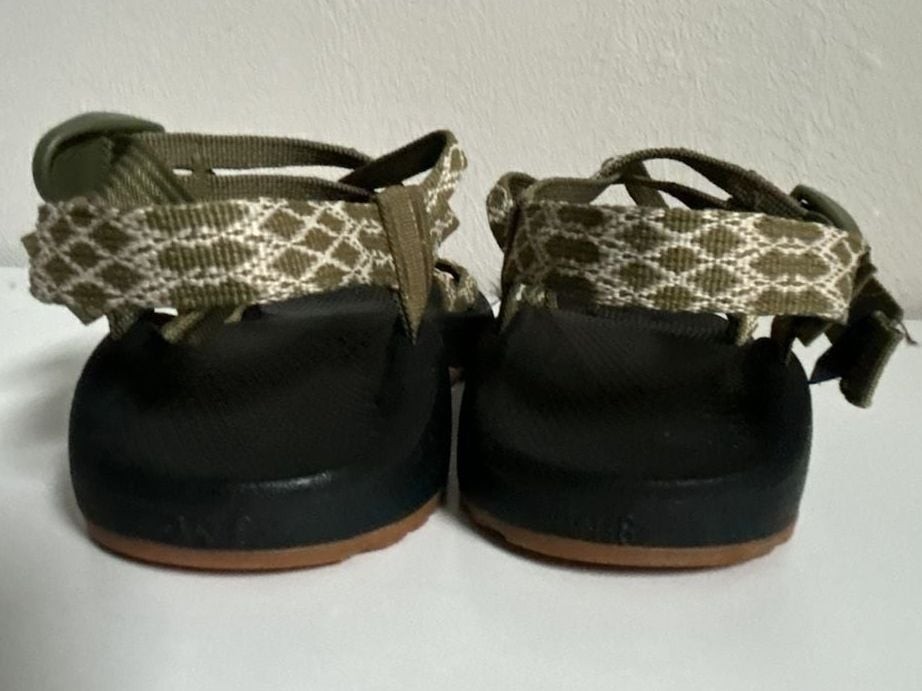 Chaco ZX/2 Classic Women’s Olive Green Patterned Toe-Loop Sport Sandals-w8