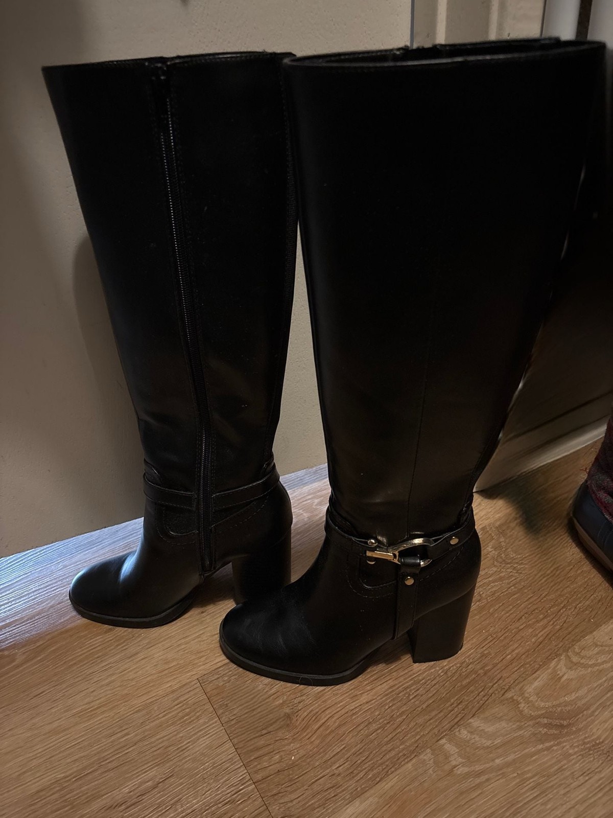 Unisa Women’s Black Knee-High Riding Boots with Side Buckle Detail and Chunky He