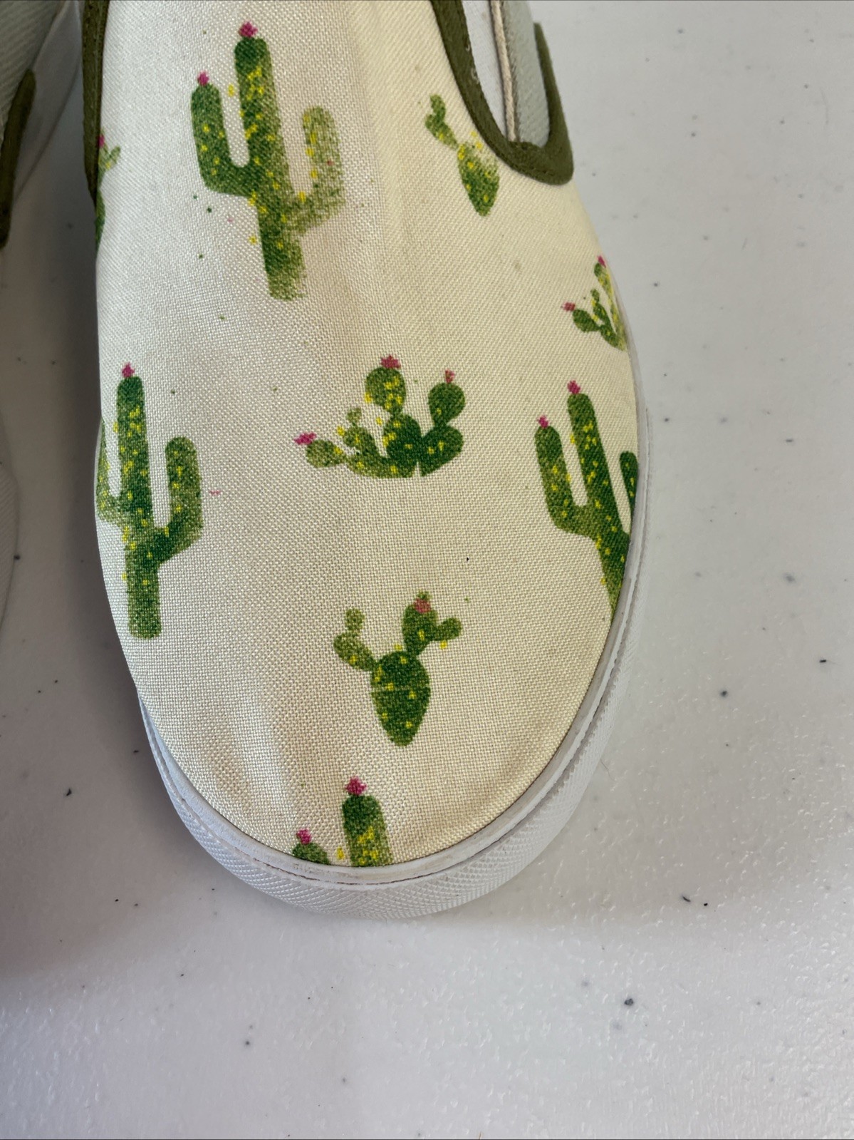 NEW Inkkas Women’s Slip-On loafer Shoes Cactus print Aztec, Colorful, US Size 10