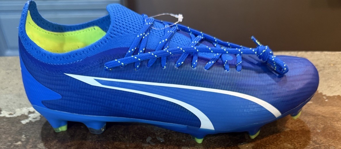 Puma Women’s Ultra Ultimate Ultra Blue Puma White Soccer Cleats Size 9.5