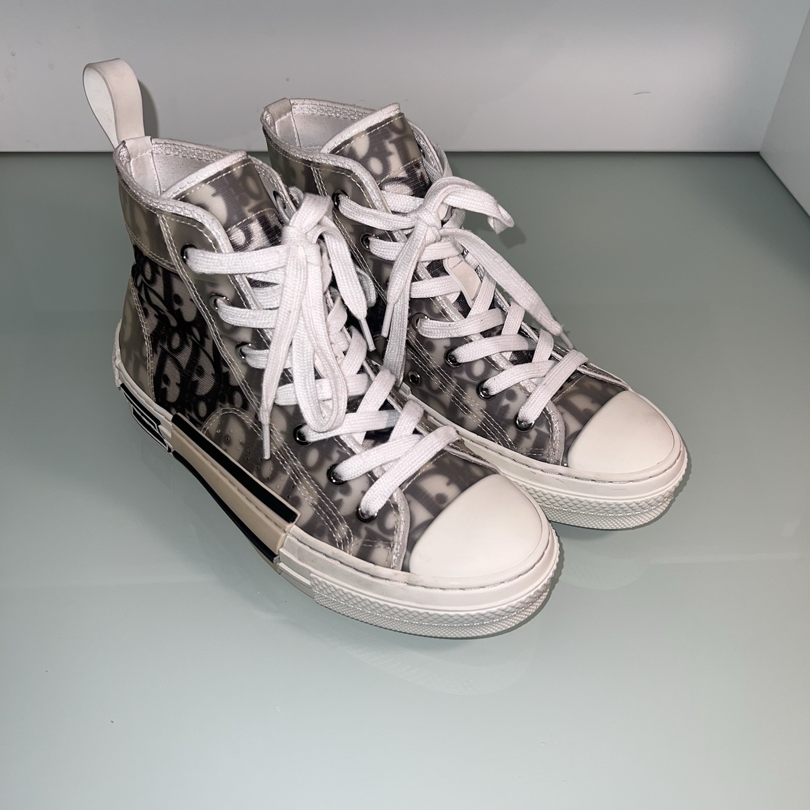 Christian Dior B23 High Top Women’s Designer Sneaker 37 Size 7