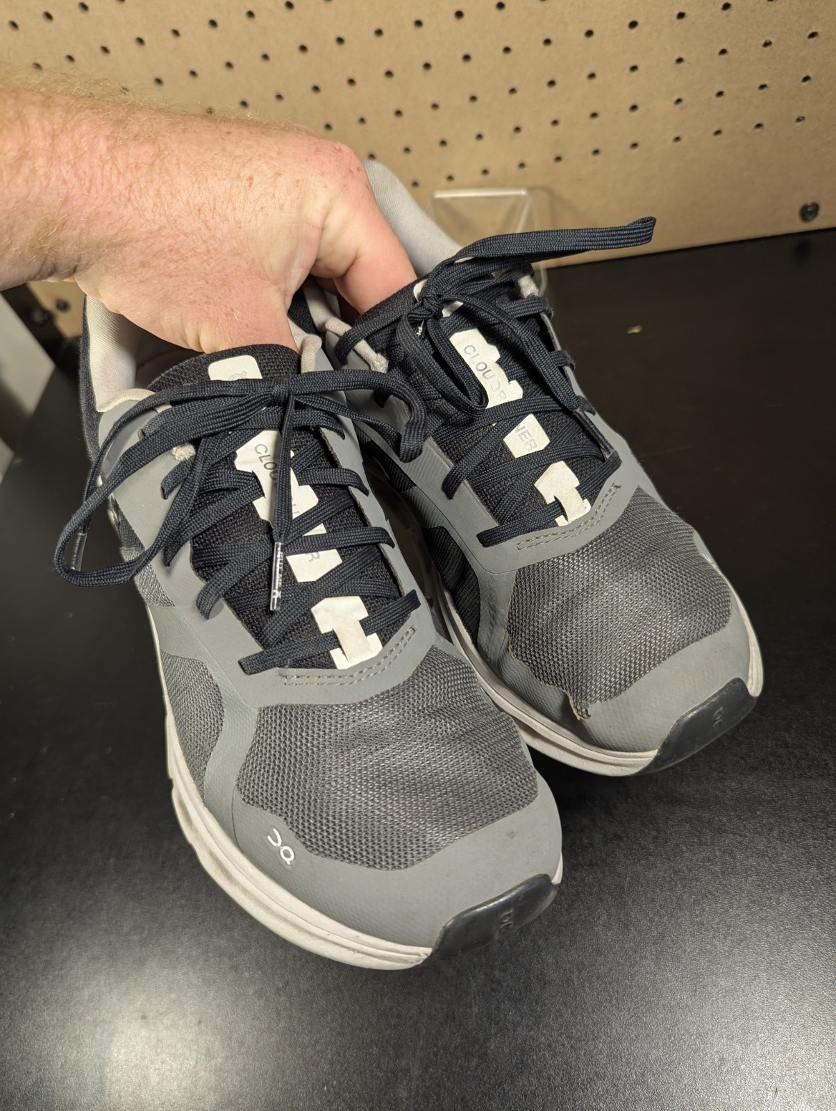 On Cloudrunner Running Shoes 46.98643 Workout Gym Eclipse Black Gray Women 9