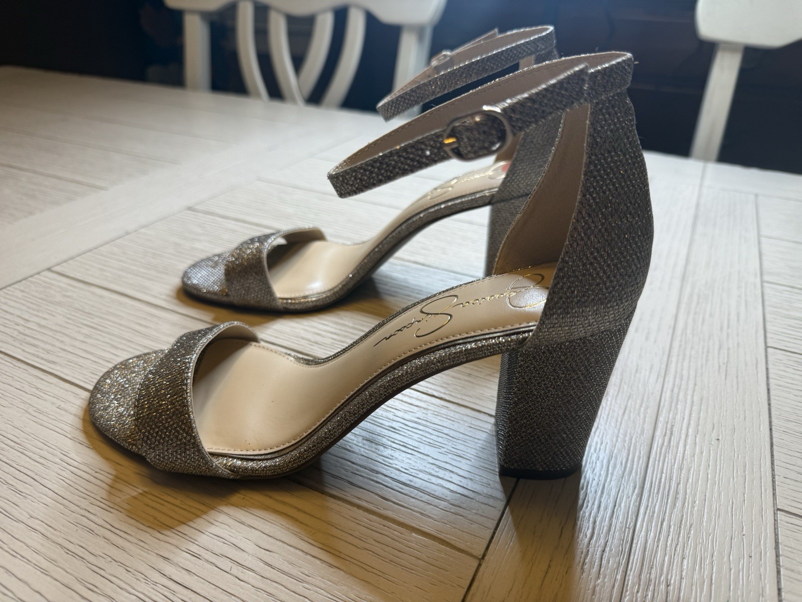 NWOT Jessica Simpson 3.25″ Block Heel W/ Ankle Strap. Gold Metallic. Sz 9.5M