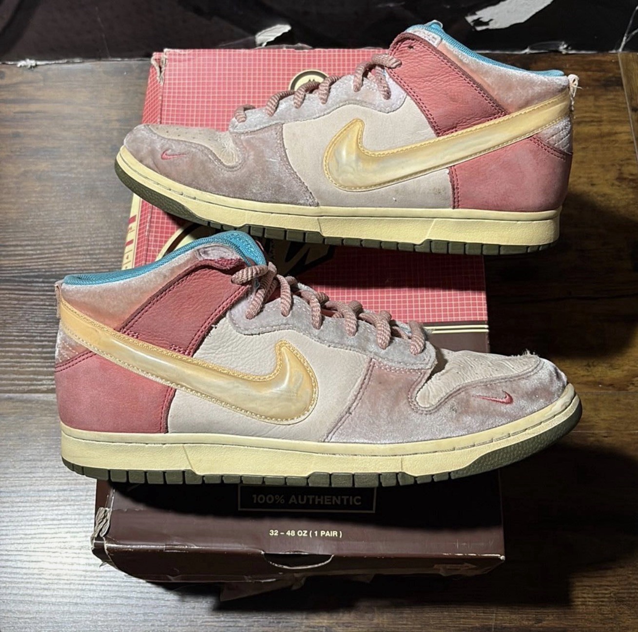 NIKE Dunk Mid SOCIAL STATUS Strawberry Milk Men’s 10.5 Sneakers