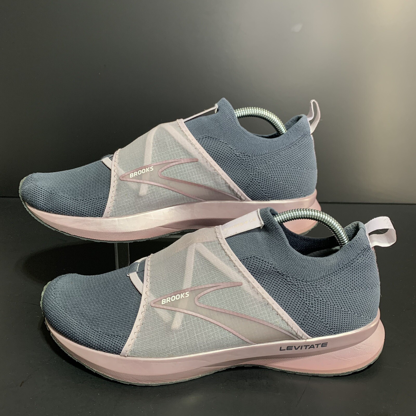 Brooks Levitate 4 LE Running Shoes 1203471B074 Grey Pink Women’s Size 11 B