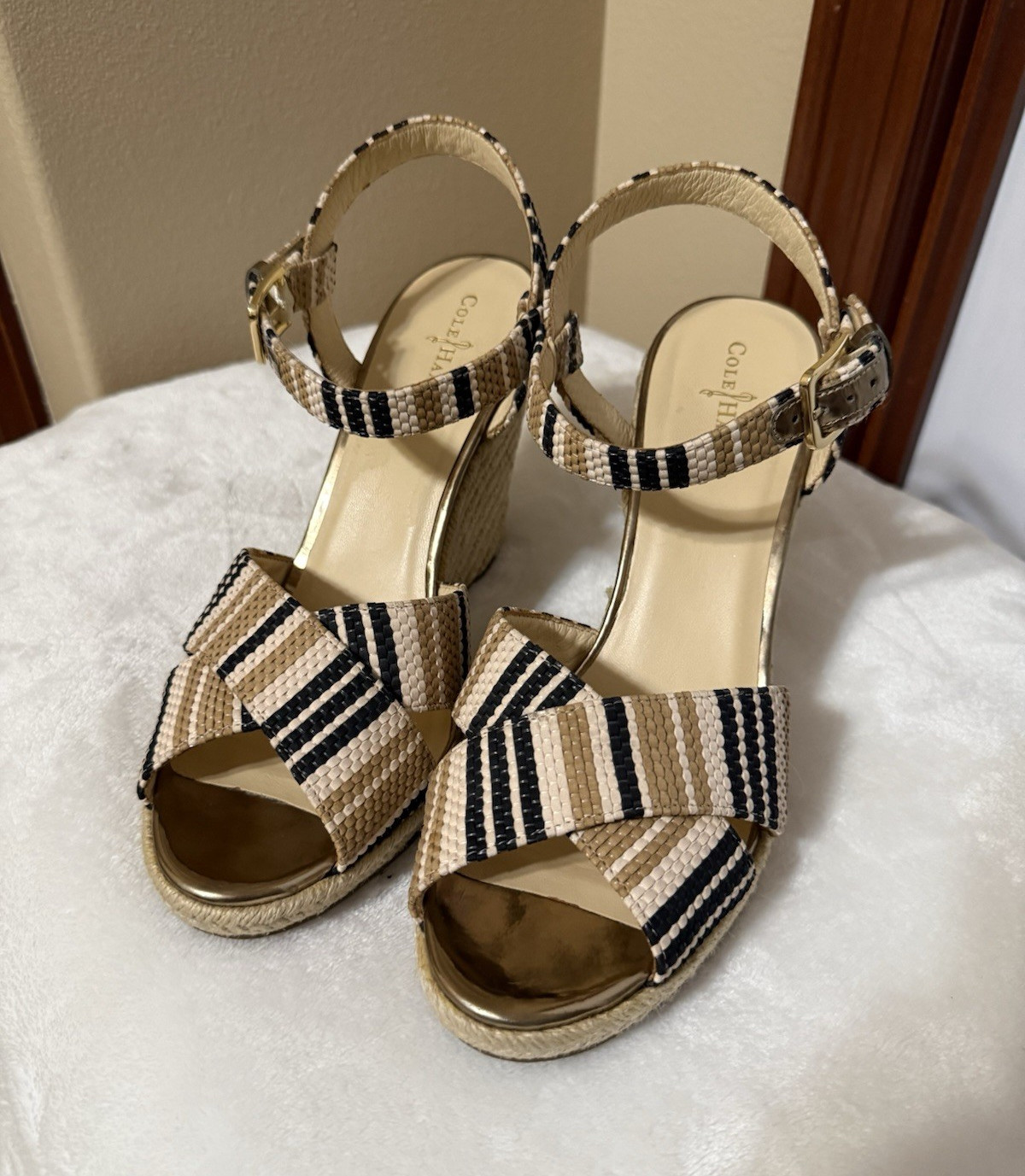 Cole Haan Striped Raffia Wedge Sandals Ankle Strap Buckle Beige Black White 9B
