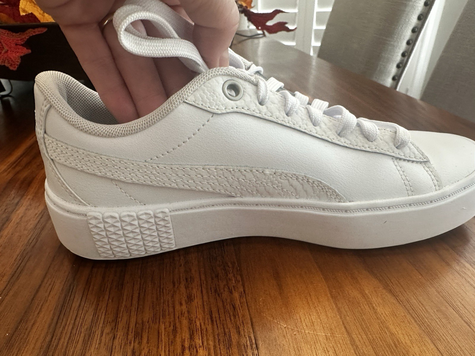 Puma Smash Platform V2 Triple White 381447-01 Women’s 9 US 6.5 UK 40 EU Worn 1X!