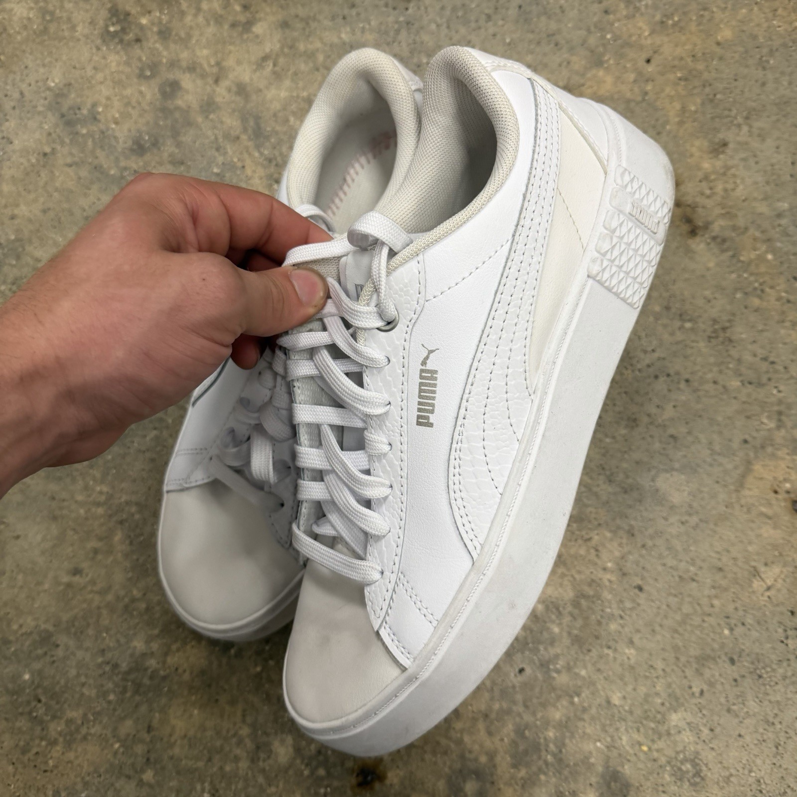 Puma Shoes Womens 8.5 Smash Platform V2 Sneakers 381447-01 White Leather Lace Up