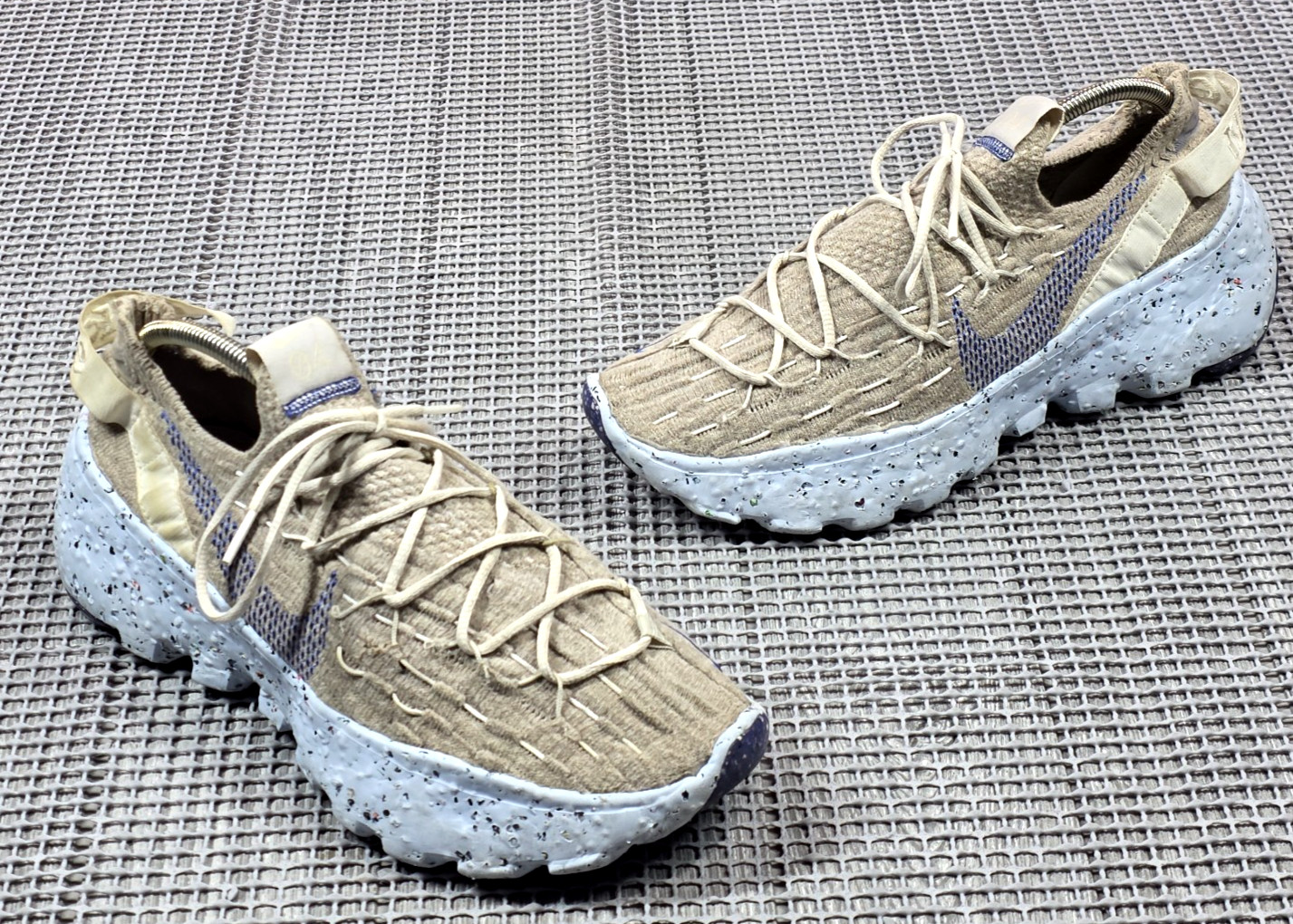 Nike Space Hippie 04 Womens 11.5 Beige Multicolor Athletic Sneakers Shoe CD3476