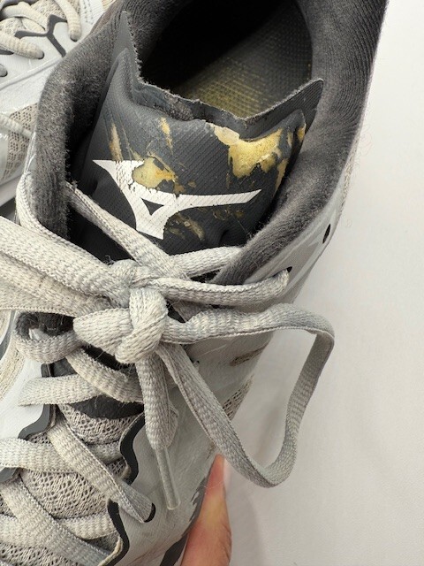 Mizuno Womens Wave Lightning Z5 430263 9191 Gray Running Shoes Sneakers Size 12