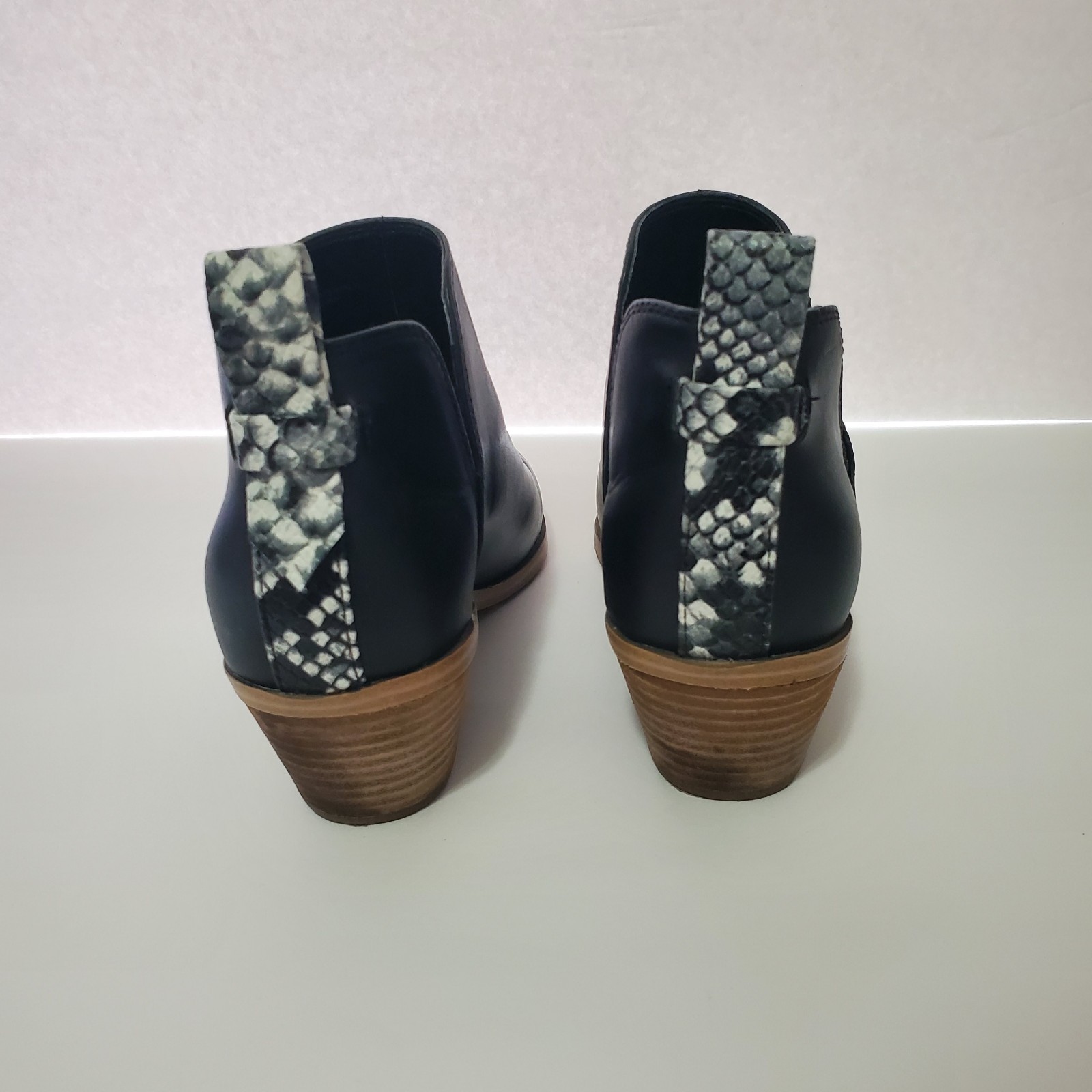 Nine West Black Ankle Boot Animal Print Strap Chunk Wood Heel Women Size 7
