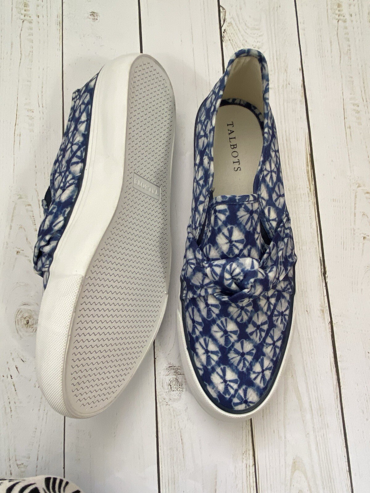 TALBOTS Jaden Knot Printed Canvas Sz US 9 Platform Sneaker Tie Dye Flat Shoe