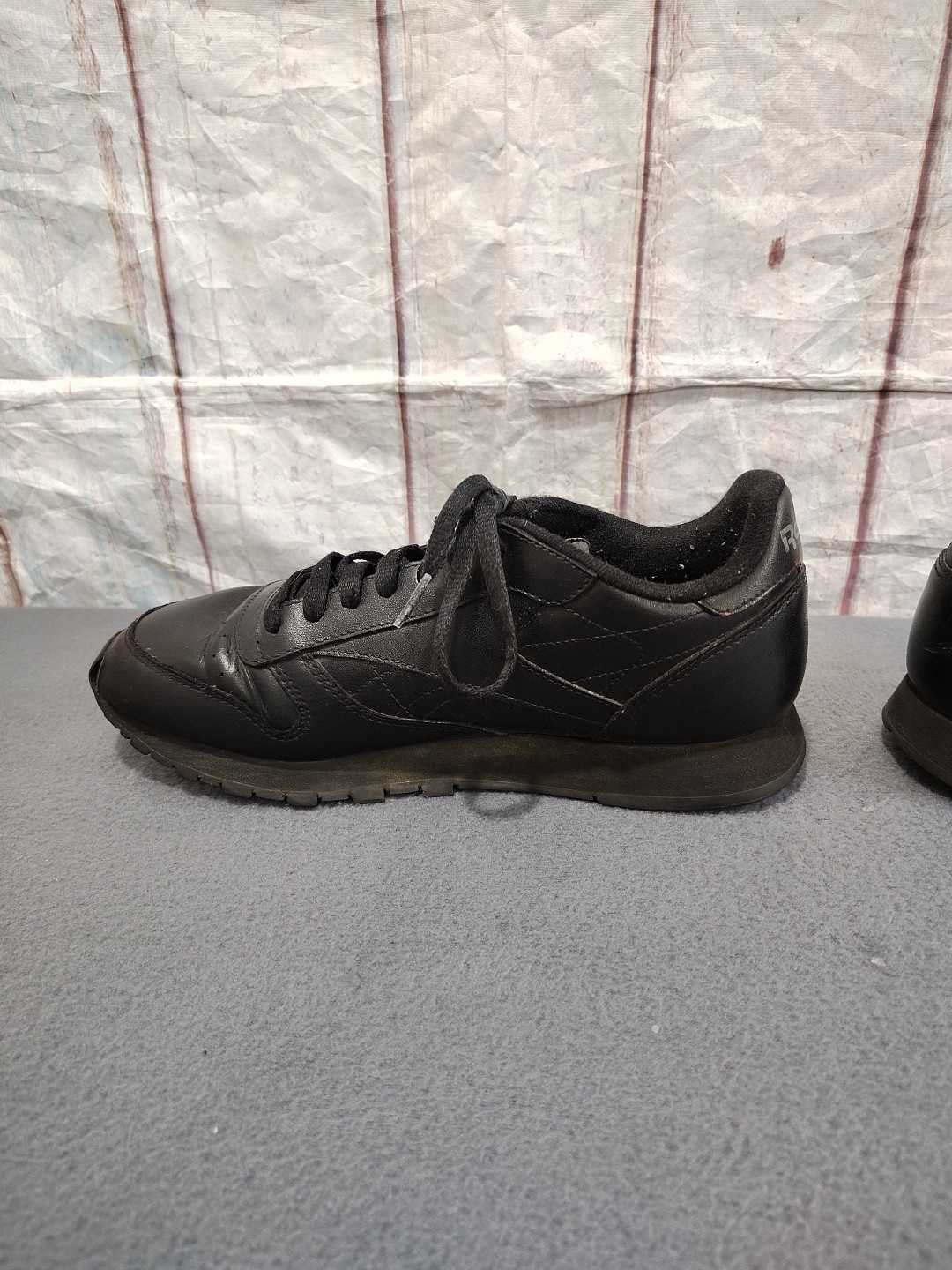 Women’s Black Reebok Classic Leather Sneaker Size 8 Comfort Walking Mom