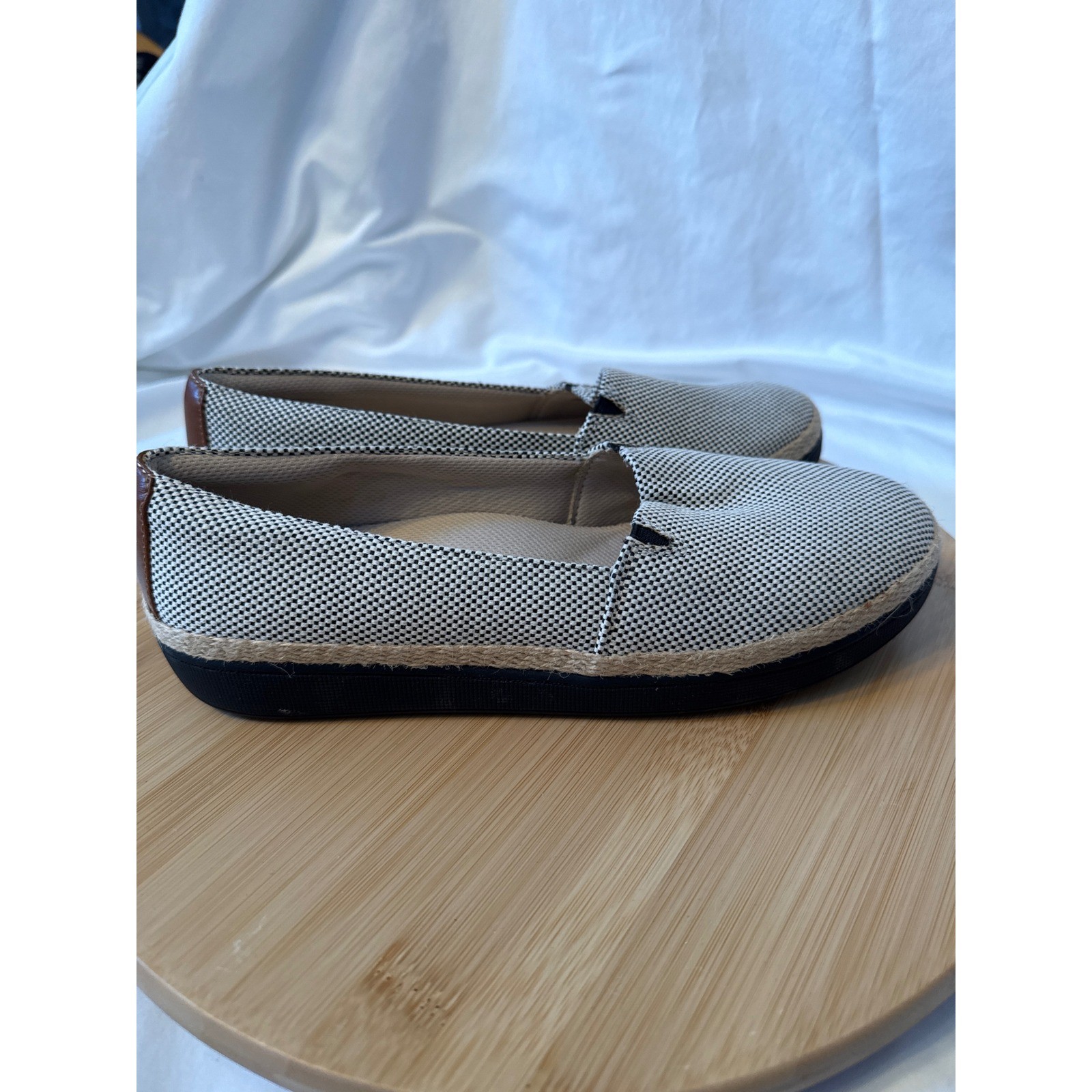 Trotters Women’s Black White Gingham Espadrille Flats Slip On Shoes