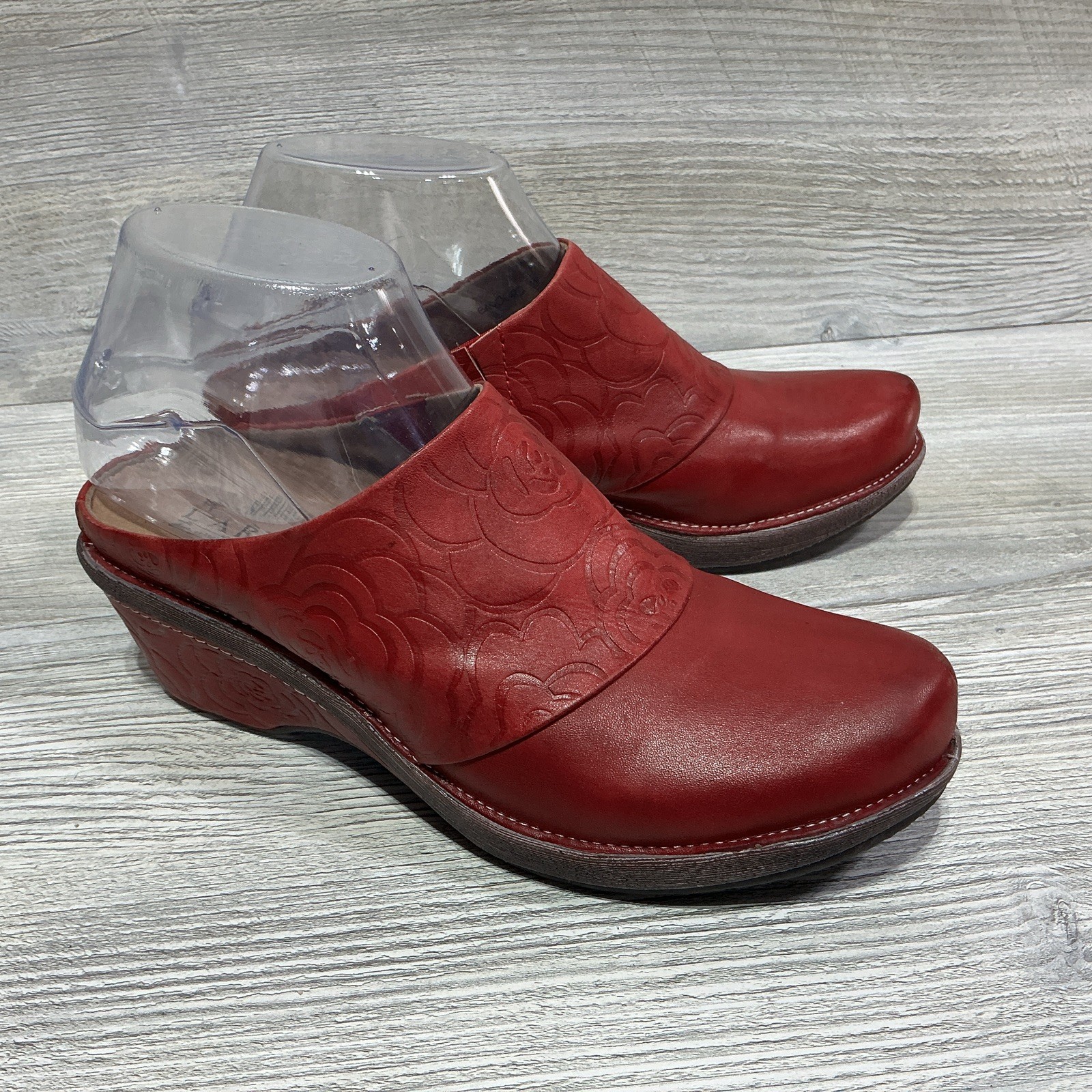 L’Artiste Spring Step Womens Dark Red Leather Mule Clogs Bande 37 EU US 6.5 / 7