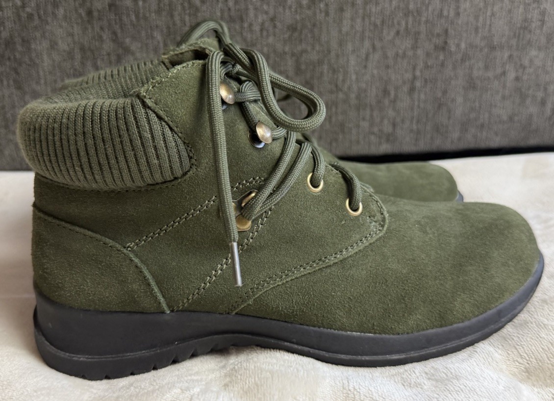 Woman’s Wanderlust Boston Boot Green Hiking Comfort Outdoor New No Box Size 8W