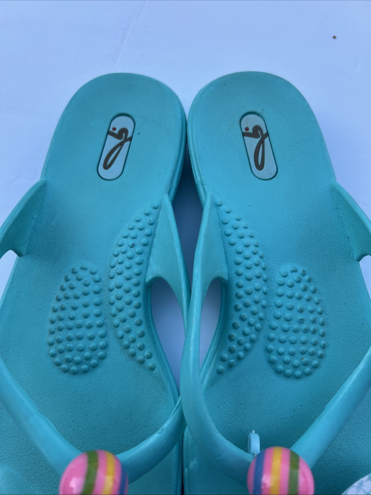 OKA B Flip Flops Women M/L Green Antimocrobial Contoured Bed NWT