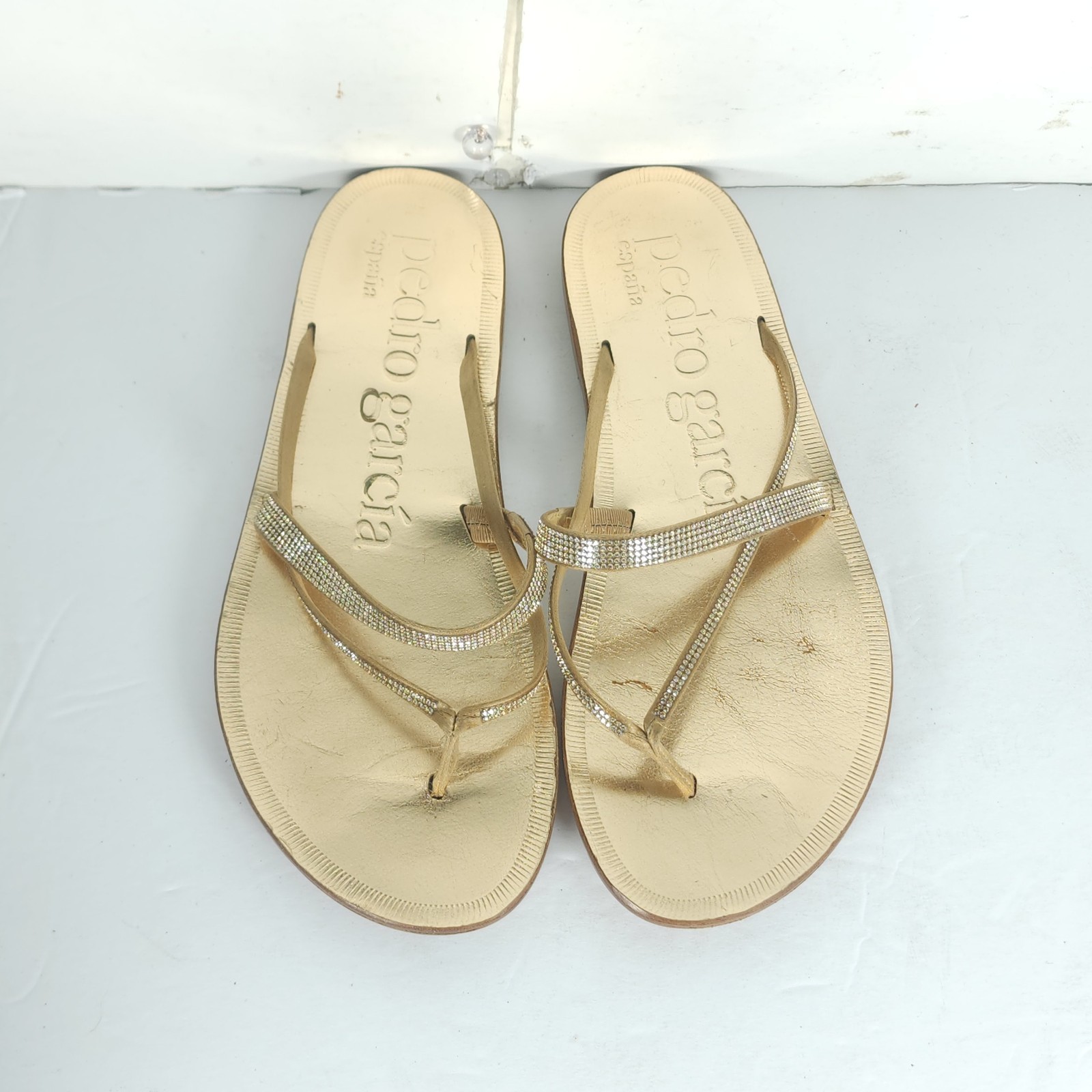 Pedro Garcia Women’s 36 US6 Gold Leather Swarovski Crystal Embellished Sandals