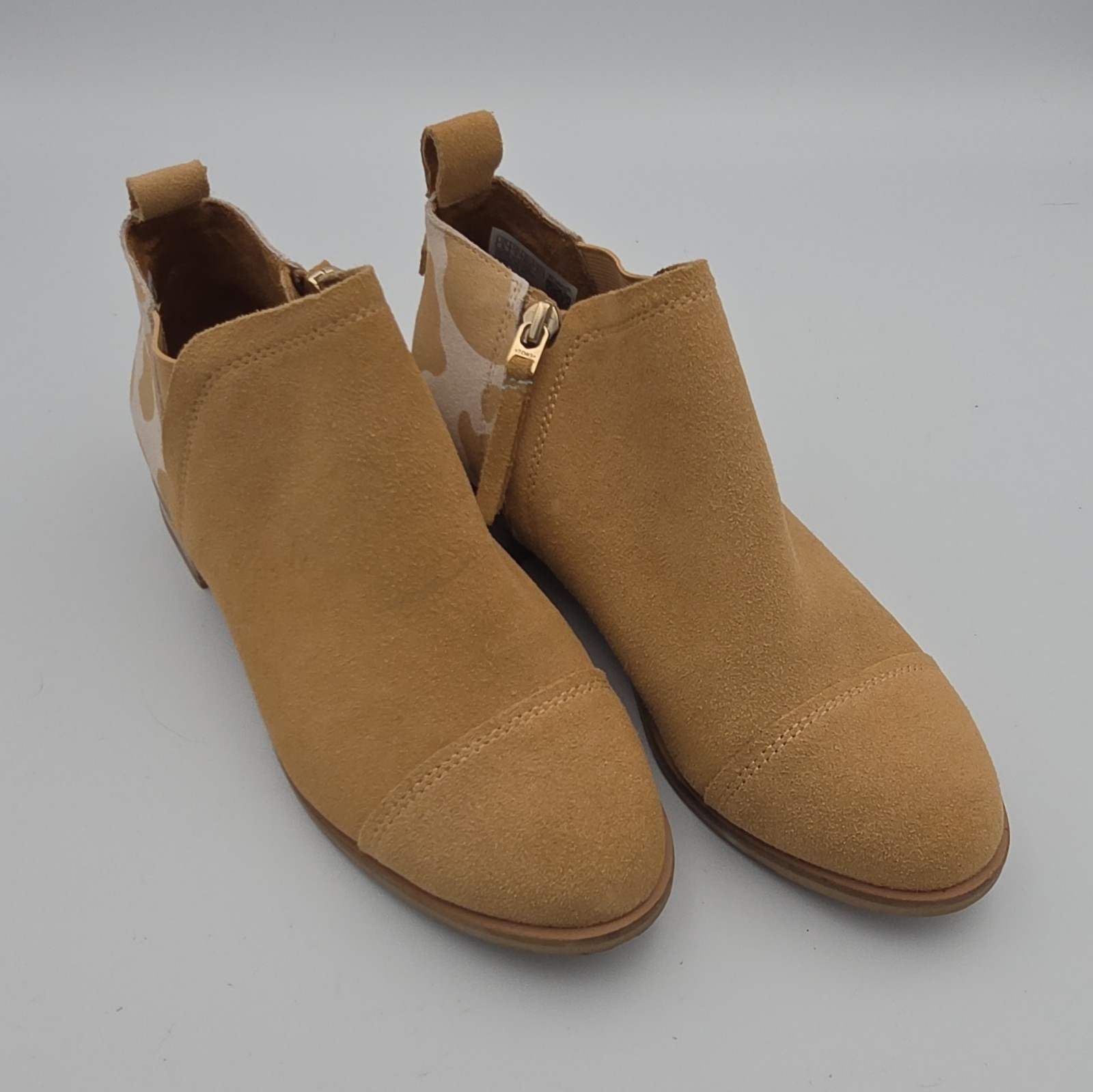 TOMS Tan Suede Giraffe Animal Print Kallie Ankle Booties Boots Boho Women’s 6