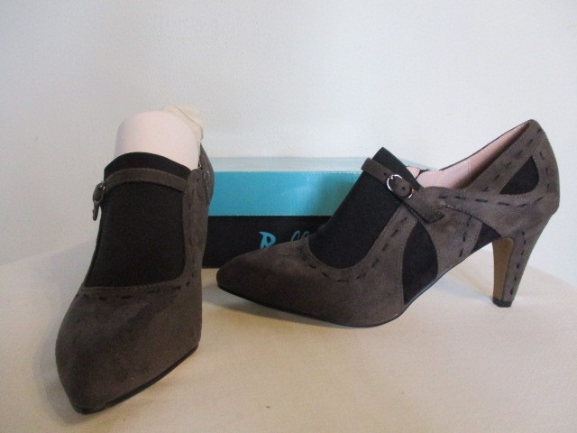 NIB Bellini FAB! Gray Suede Parma Pointed Toe Pumps w Zip Closure Size 12
