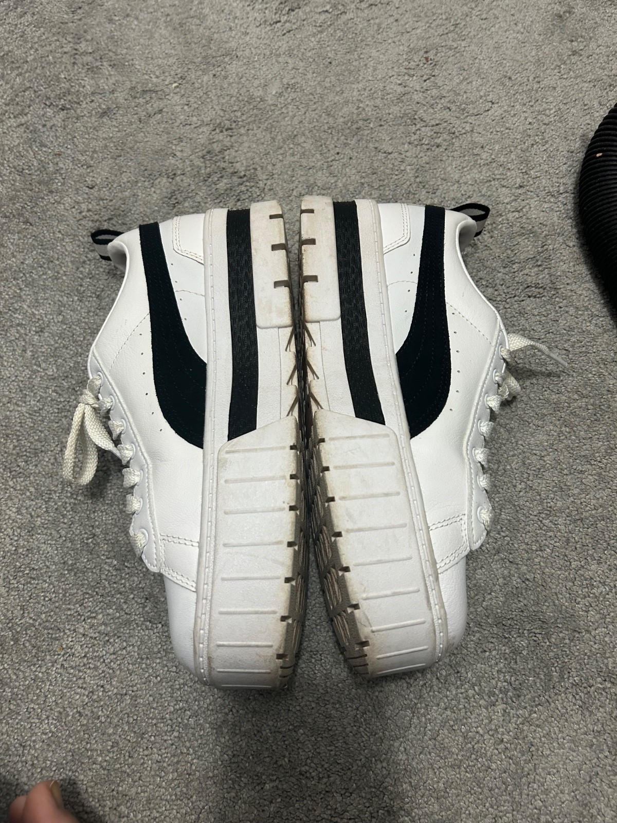 Size 9 Puma Mayze Wedge White Black Women Platform Tennis shoes