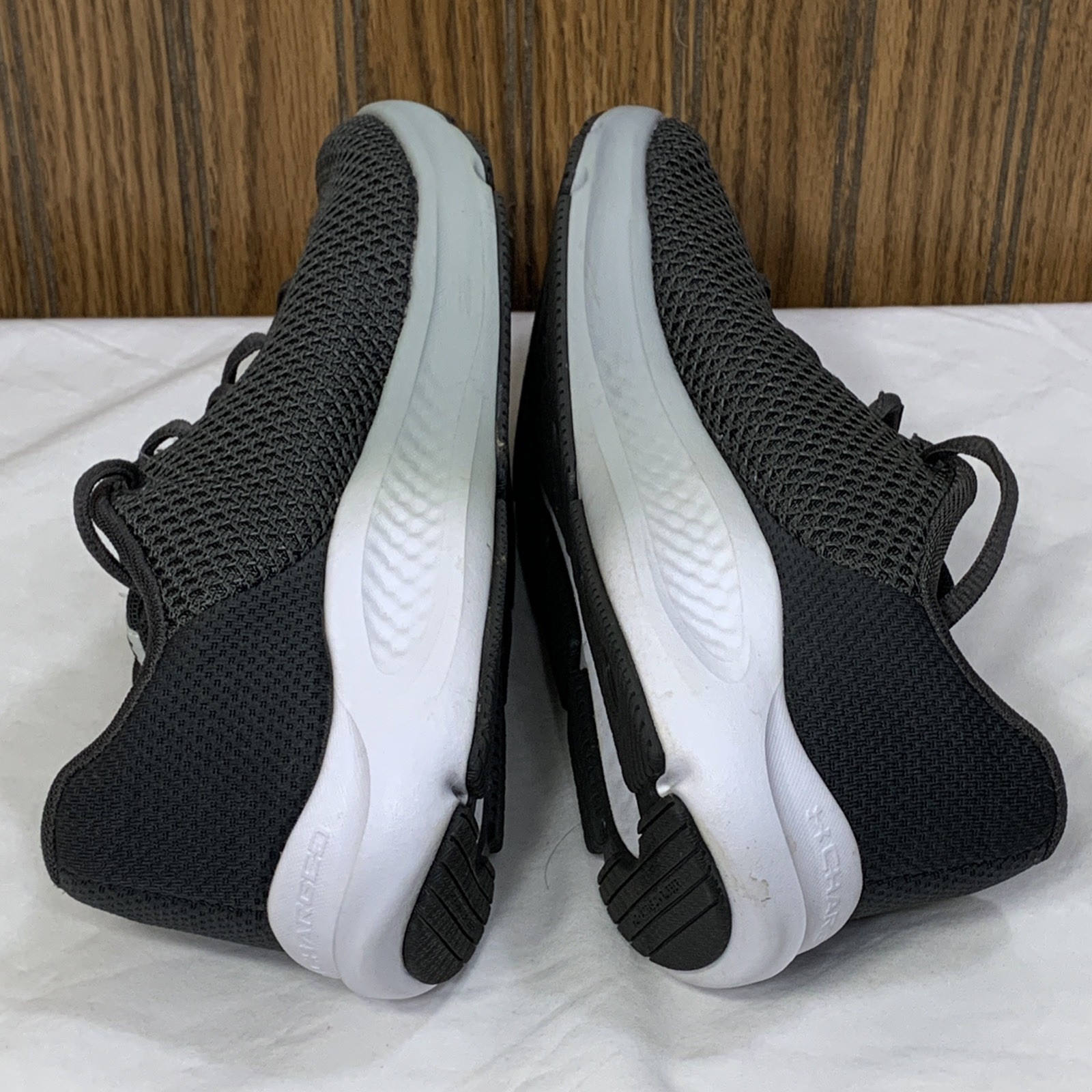 Under Armour Women CHARGED ASSERT Grey Running Shoes Size 8.5 Deluxe Foam