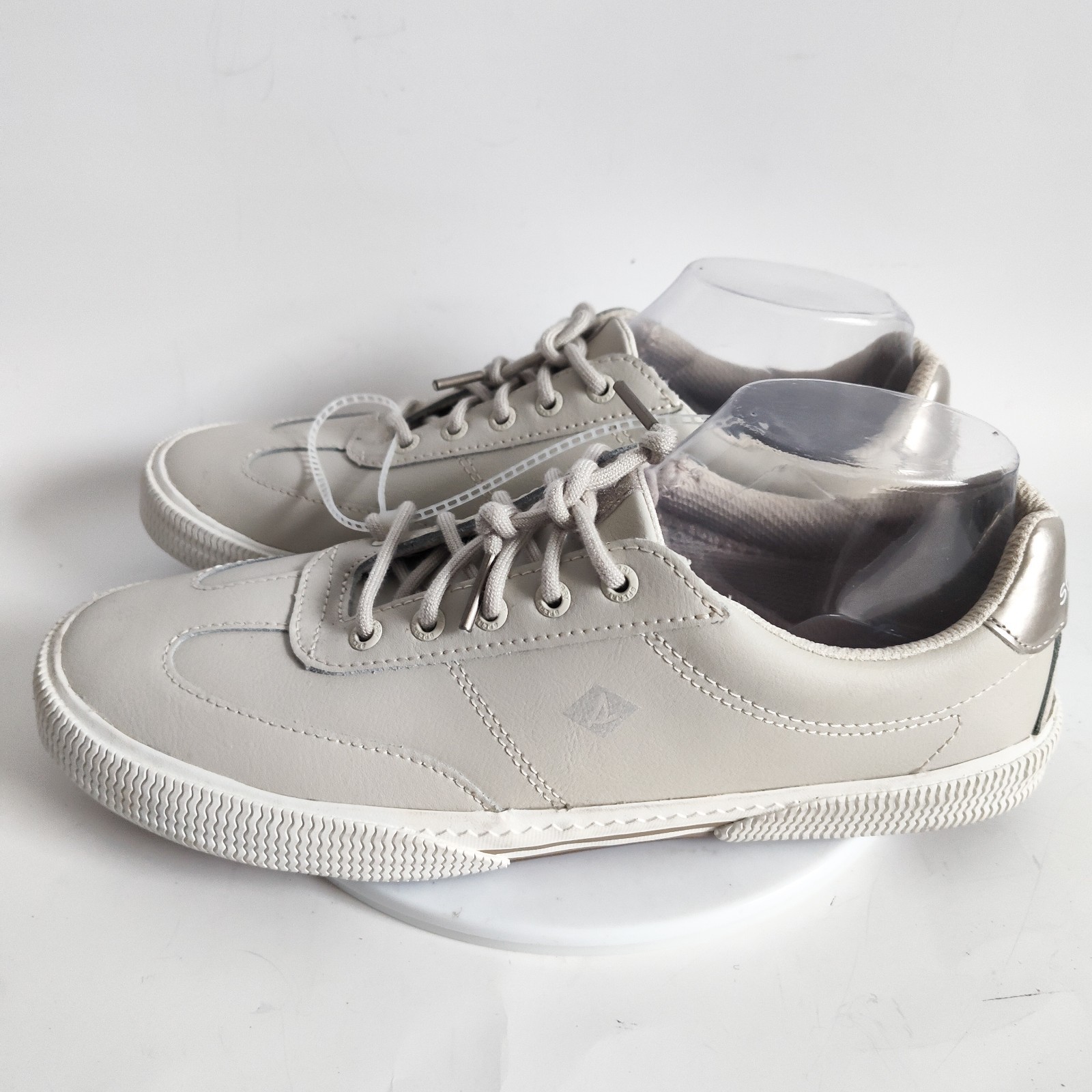 New Sperry Sneakers Size 10 Low Top Beige Preppy Leather Lace Up Casual Travel