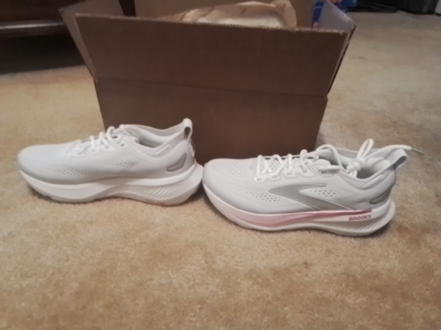 Brooks Glycerin 23 1204651B133 Size 8.5 B MEDIUM White Harbor Mist Metallic