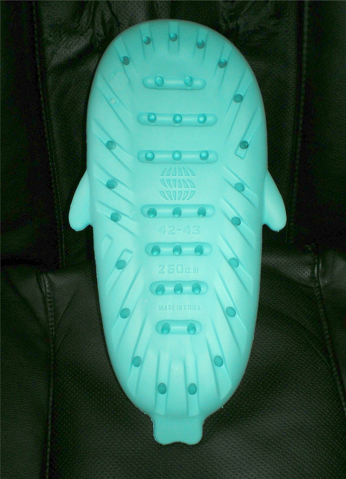 Shark Slides Sandals Non-Slip for Unisex Adults Size 10-10.5 (W), 8.5-9 (M)