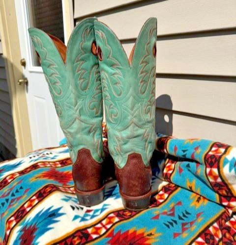Women’s Ariat Buckaroo Cowgirl Boots, Size 8.5B, Style 14101, Beautiful!!!