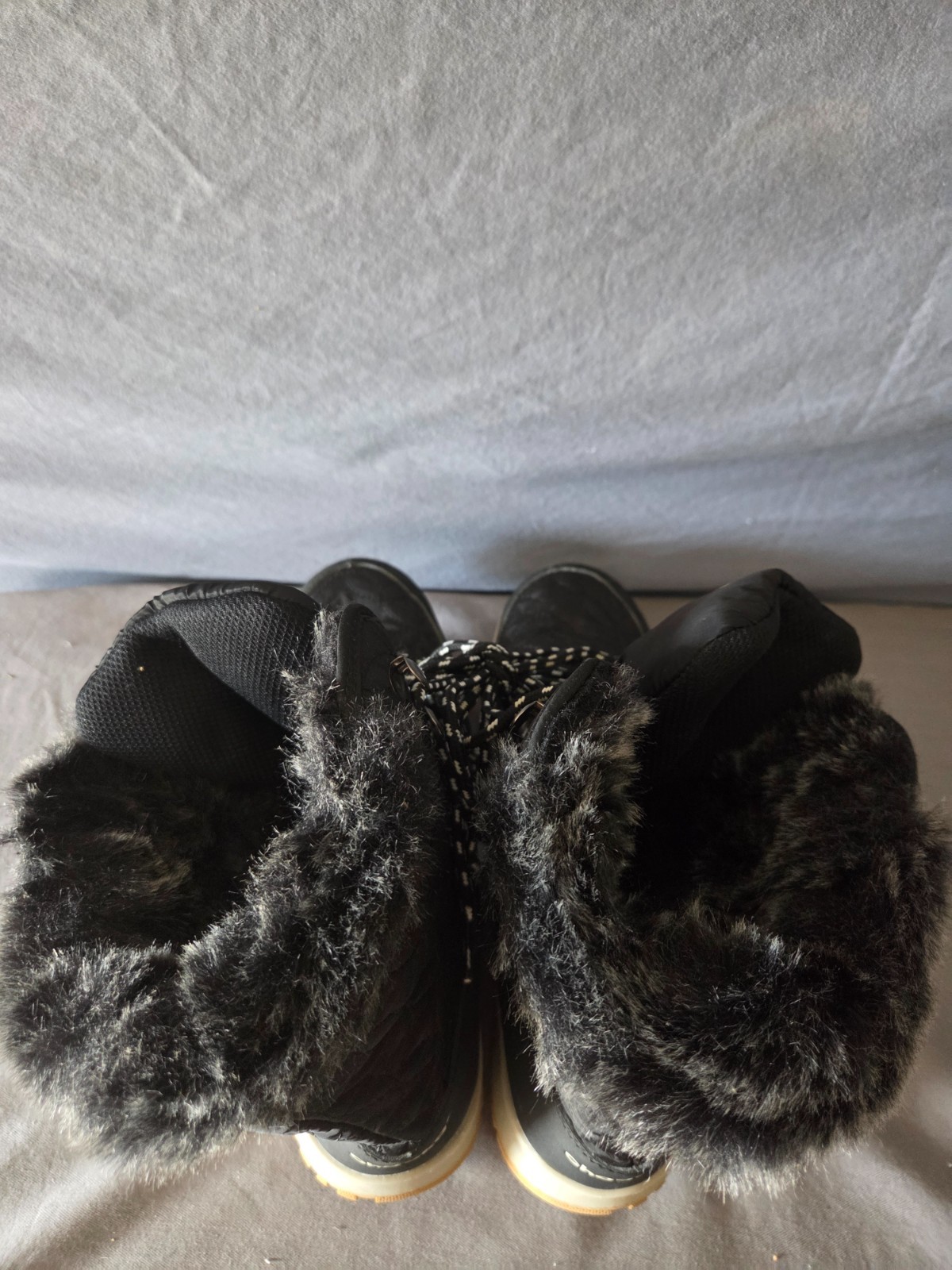 Chooka Belltown Mid Faux Fur Womens Boots Color Black Size 8 Worn Once Lace Up