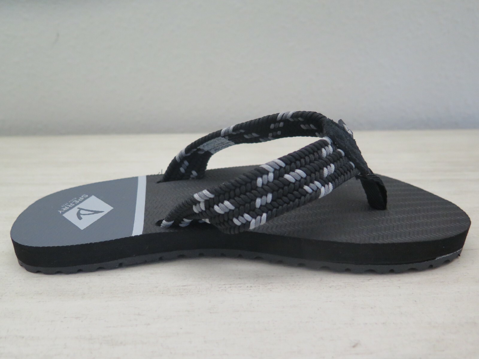 Sperry Women’s Sz 5M Black Wharf Webbing/Leather Flip Flop Sandals