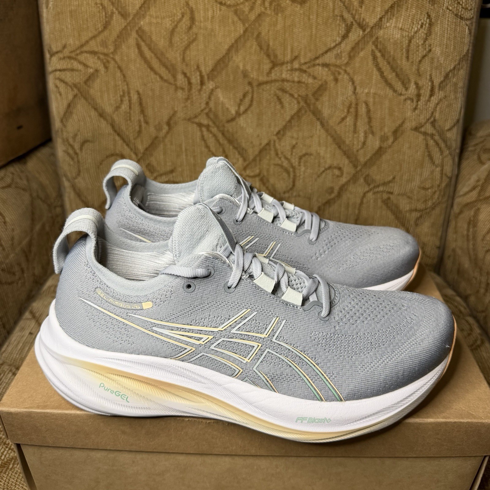 ASICS Gel-Nimbus 26 Shoes Women’s 10.5 Grey Road Running Athletic Gym Sneakers