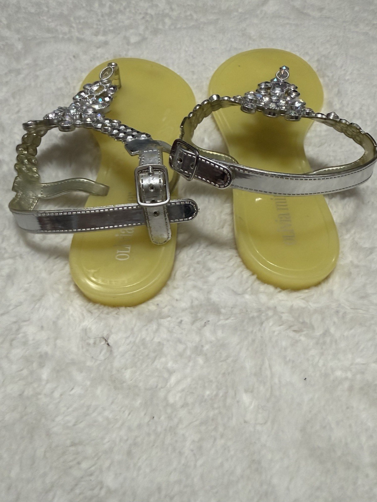 EUC Olivia Miller Rhinestone Yellow Thong Jelly Euro Summer Glam Resort Y2K 9