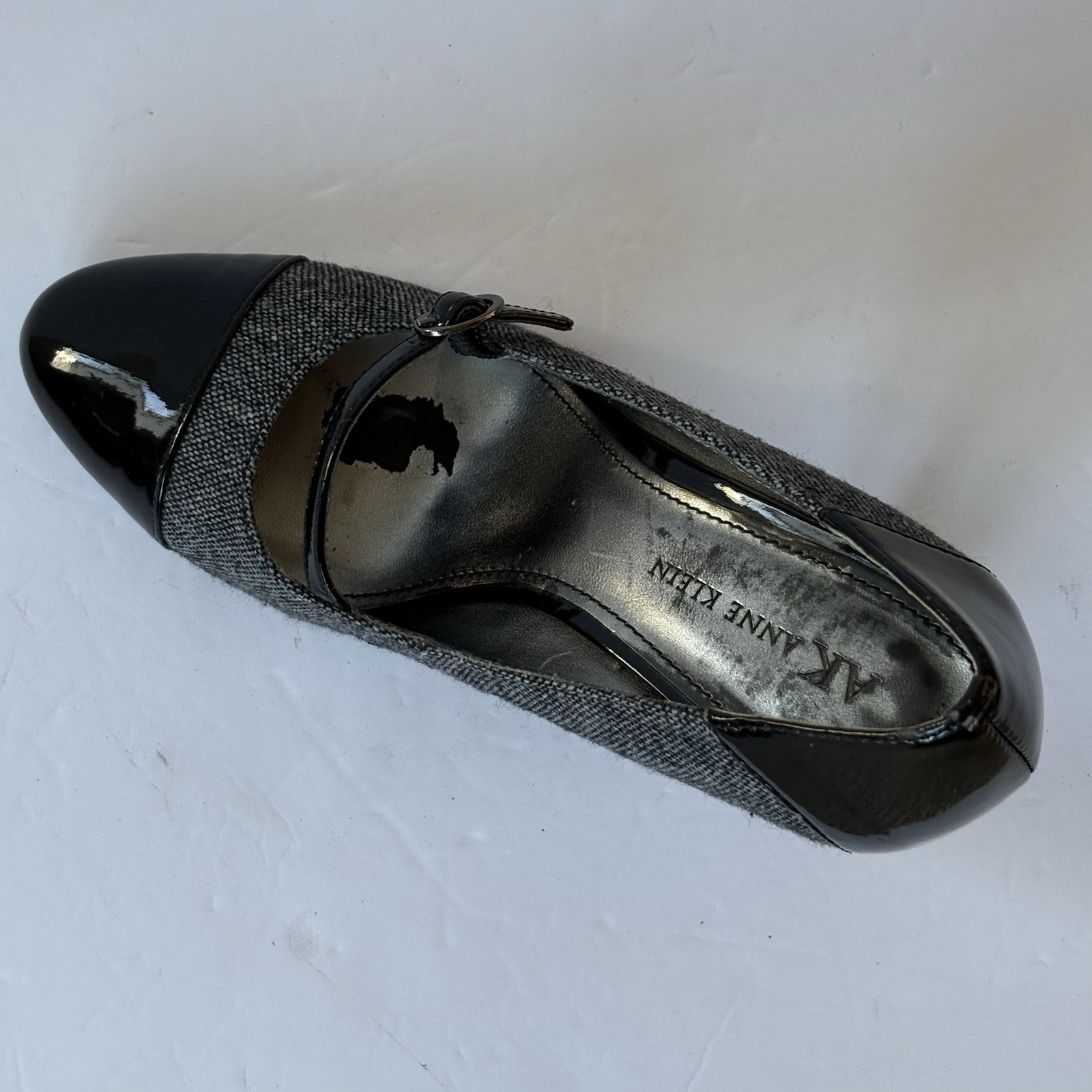Anne Klein Mary Jane Heel Women 6 Sweet Pea Grey Fabric Black Patent Pump 3.25″