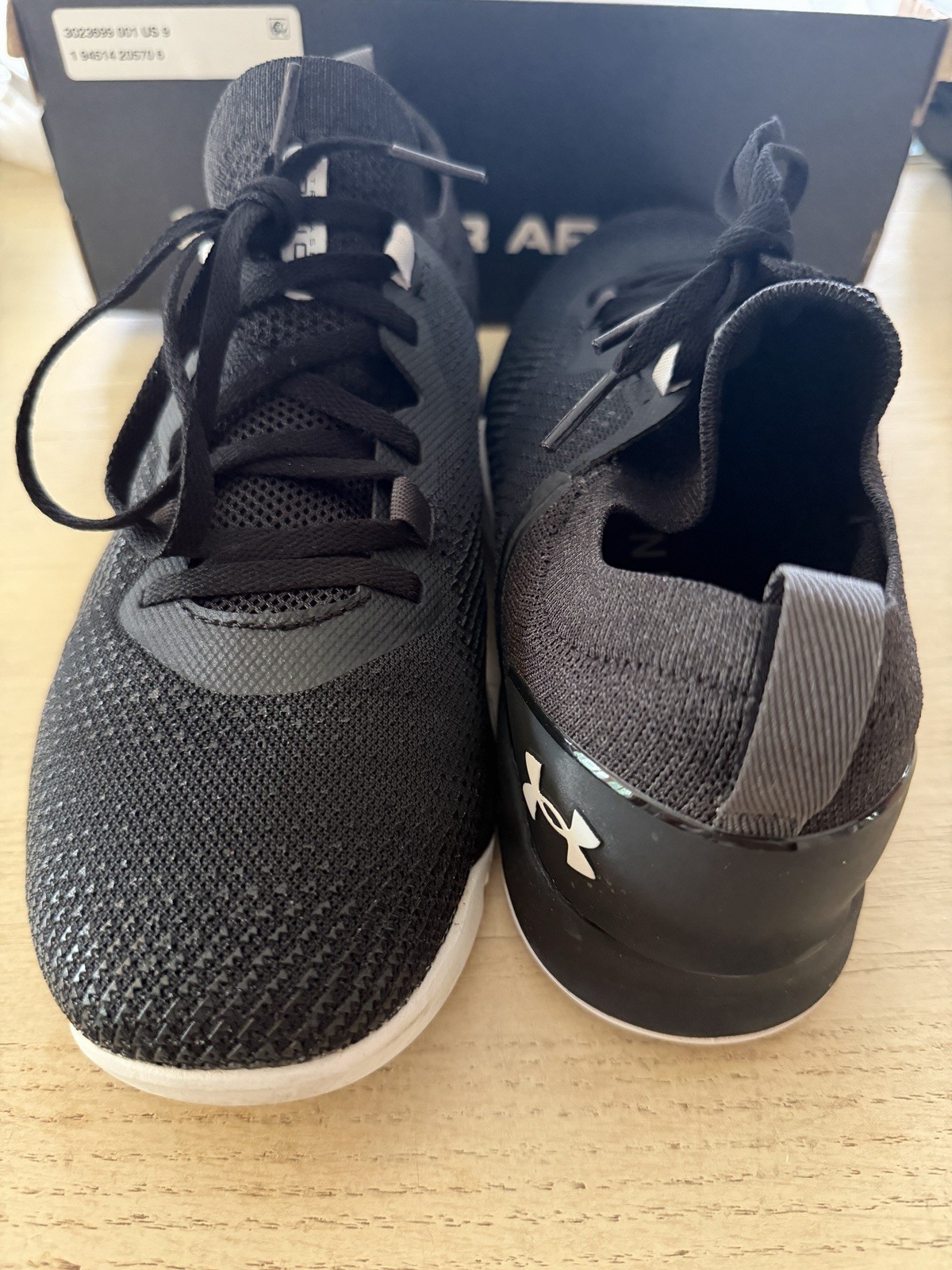Under Armour TriBase Reign 3 Women’s Black Trainer US 9 – worn two times