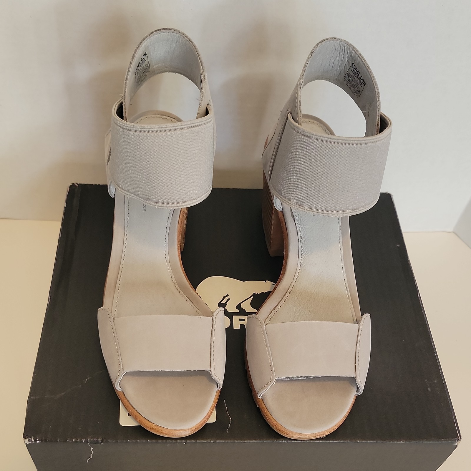 Sorel Womens 7.5 Nadia Sandals Shoes Dove Grey Leather Chunky Heels Casual Chic