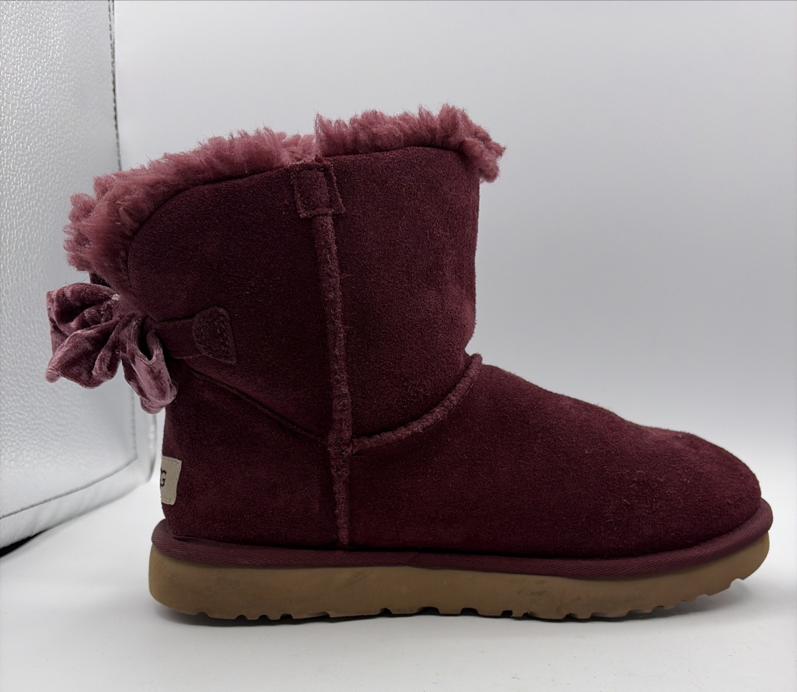UGG Burgundy Velvet Bow Ankle Bootie Lined Comfort Women’s US 8 EU 39 UK 6