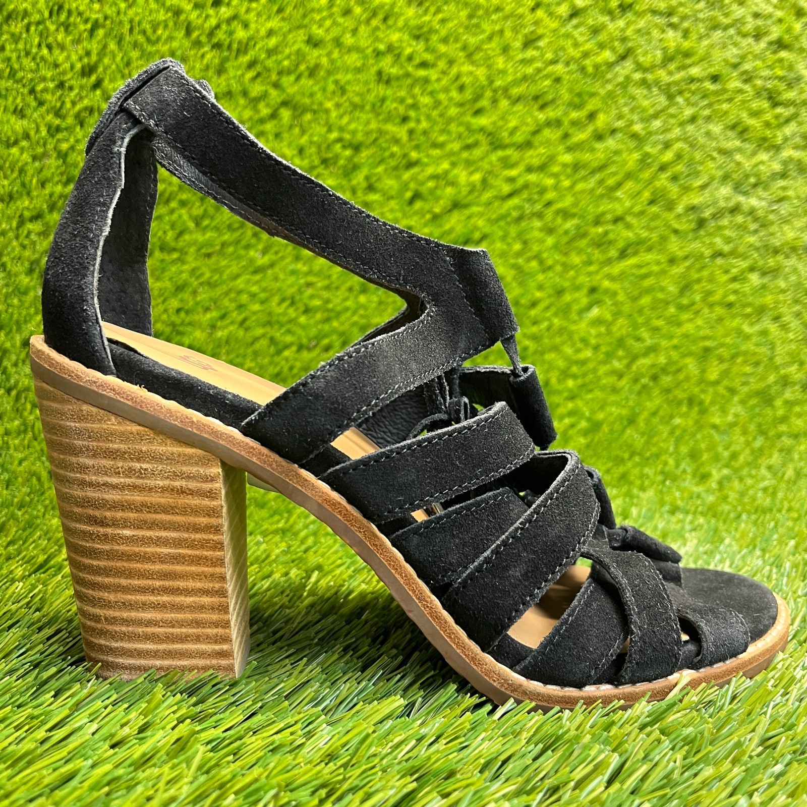 UGG Harris Womens Size 7 Black Brown Classic Outdoor Suede Strappy Heels Sandals