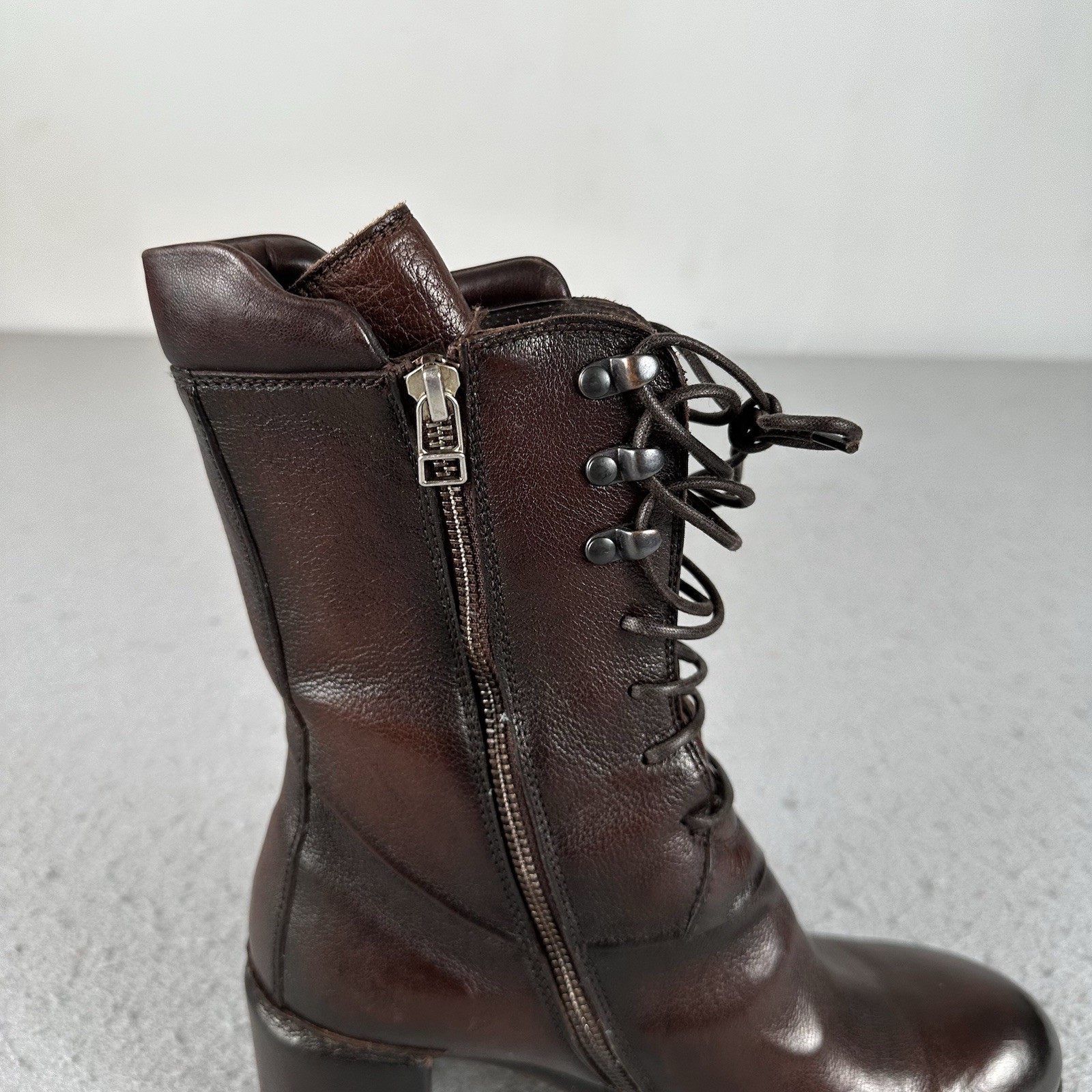 Untamed Street Madison Commando Boots Italy 38 Lace Up Brown Leather Heeled