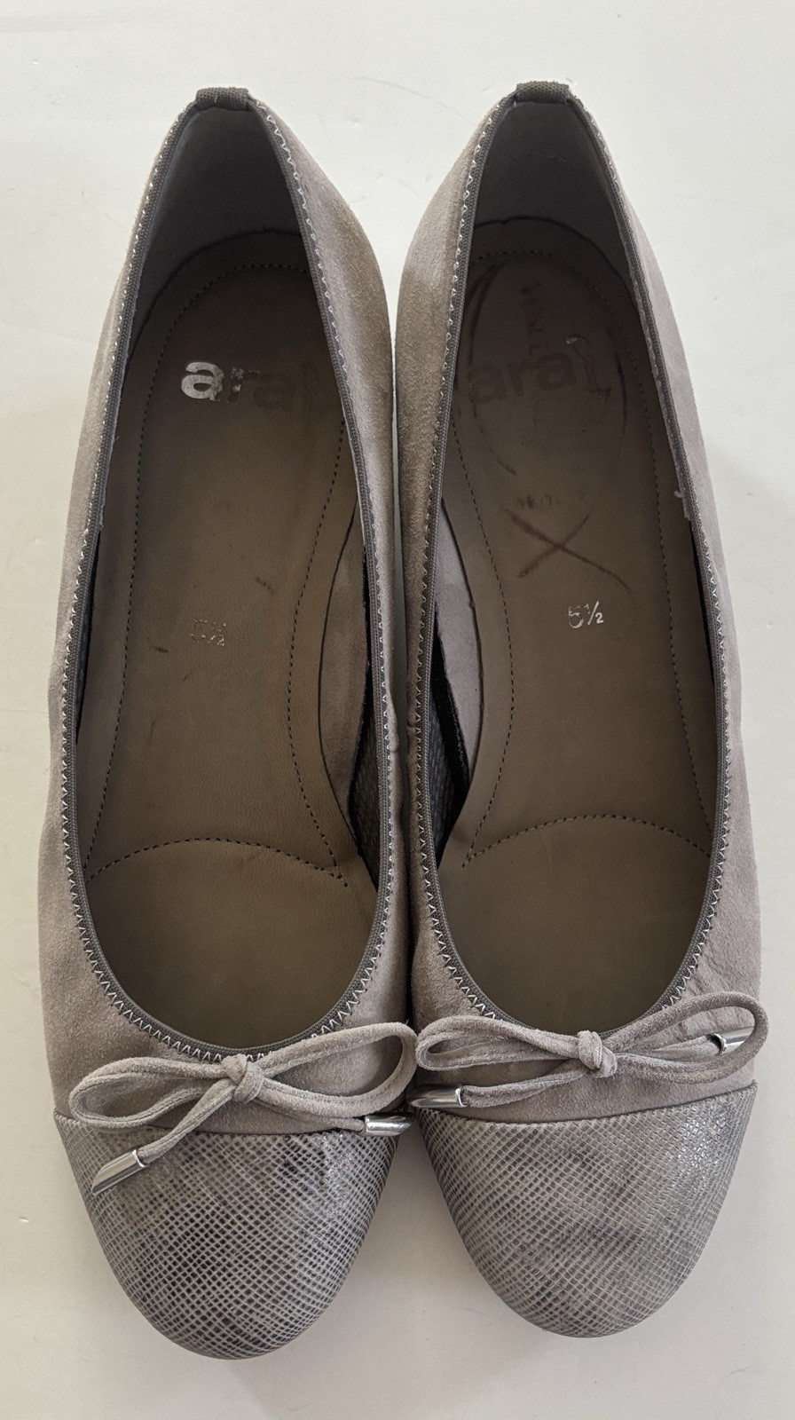 NWOB ara Belinda Grey Taupe Leather Ballet Flat Bow #8 Career Flat Slip On $185
