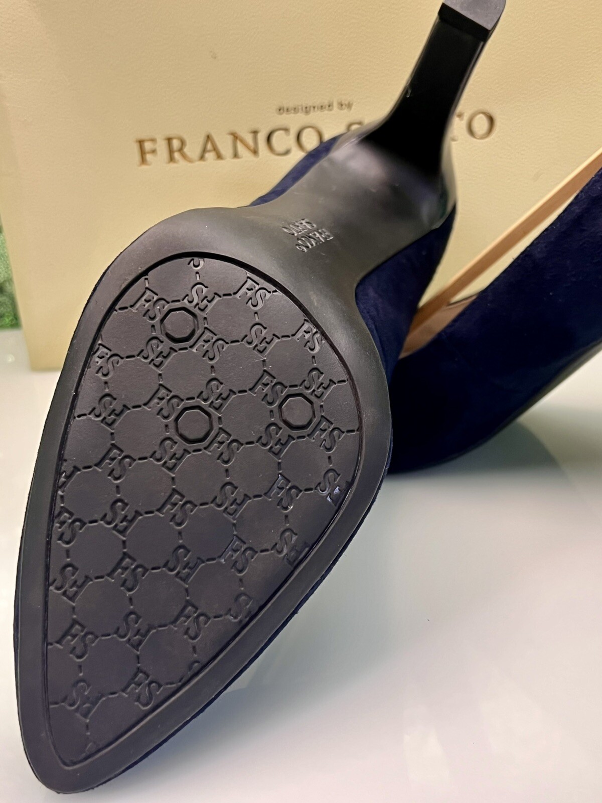 Elegant Twilight Dark Blue Suede «Franco Sarto» High Heel/Pumps Size 9.5M NIB